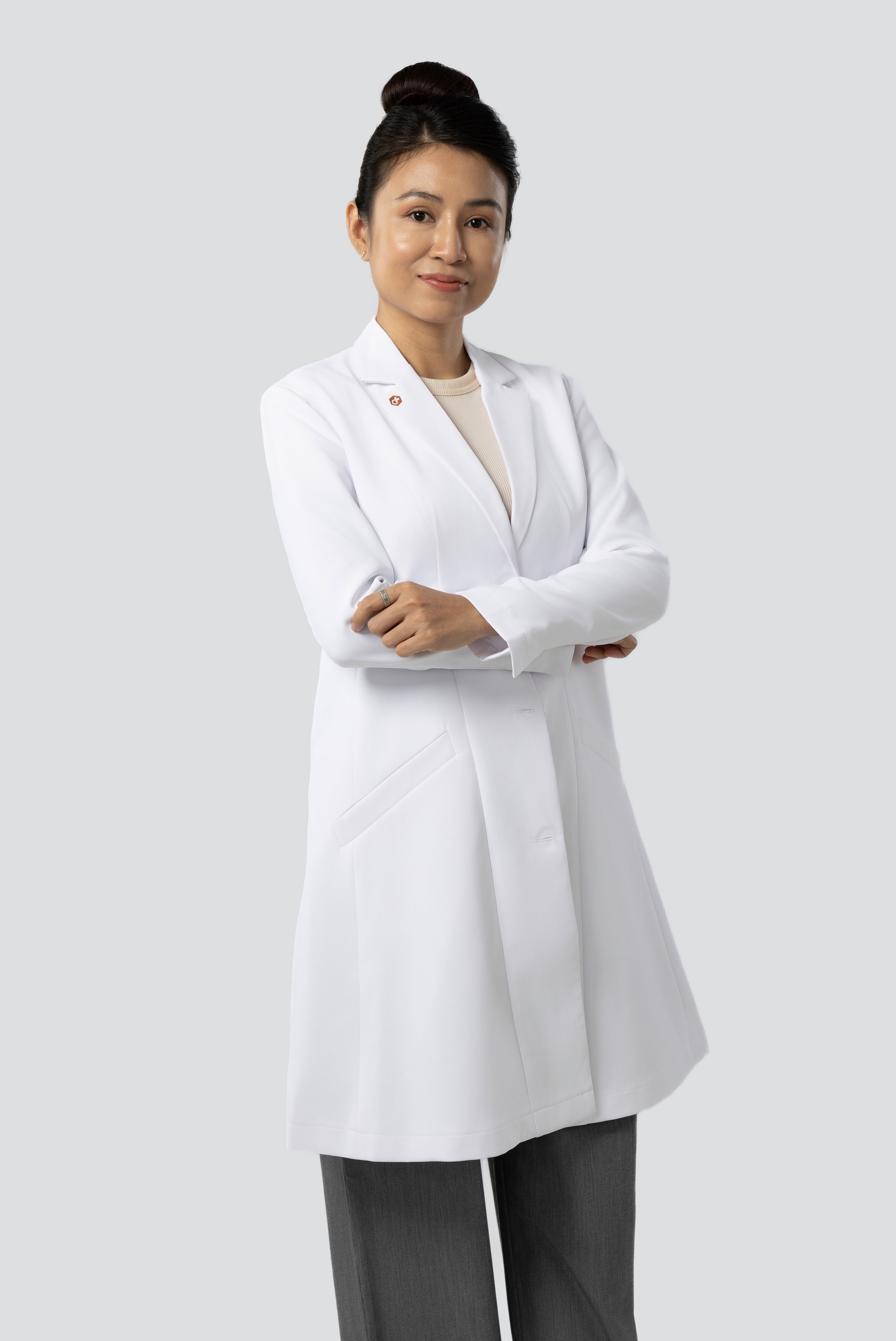 Empower Coat - Áo blouse lan tỏa tinh thần tích cực - Dành cho chuyên gia y tế nữ